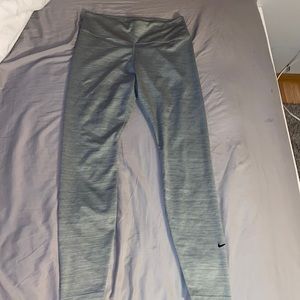 nike dri-fit leggings / size L / sage green